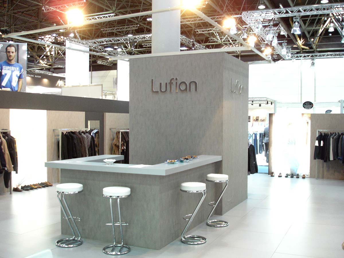 lufian grey showroom for clothing in Expo Stand